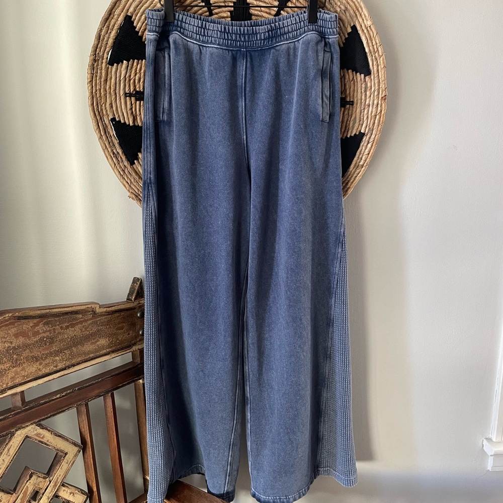 Aerie Faded Blue Wide Leg Sweater Pant Size M